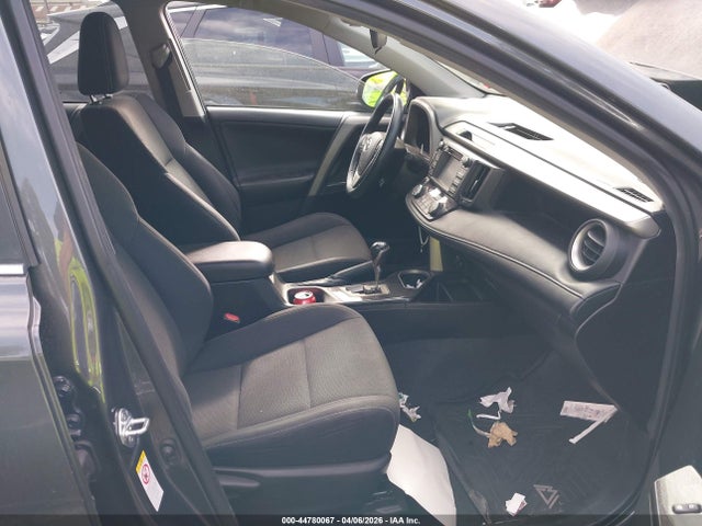 2T3RFREVXJW834918 Toyota Rav4 Adventure