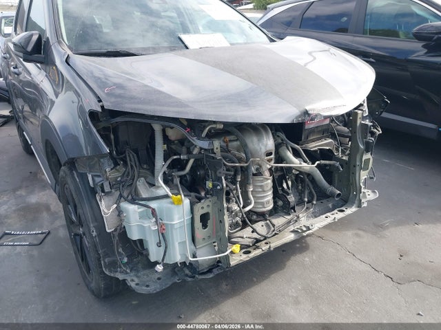 2T3RFREVXJW834918 Toyota Rav4 Adventure