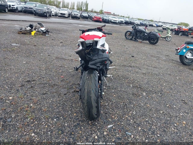 JYARNA3E8TA001865 Yamaha Yzf890