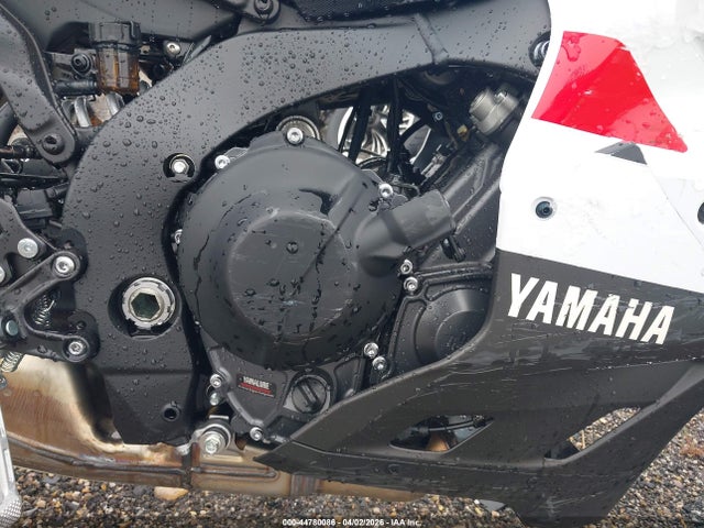 JYARNA3E8TA001865 Yamaha Yzf890
