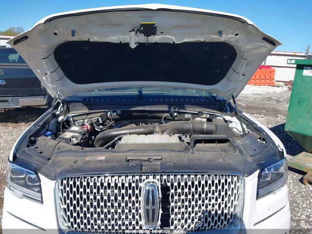 5LMJJ3LGXREL15618 Lincoln Navigator Reserve L