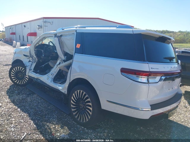5LMJJ3LGXREL15618 Lincoln Navigator Reserve L