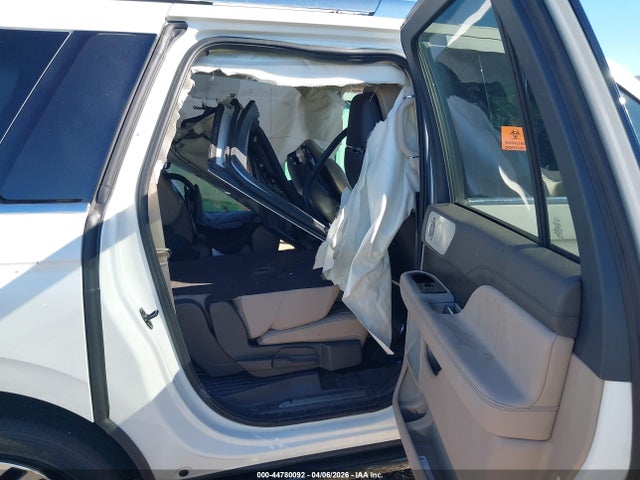 5LMJJ3LGXREL15618 Lincoln Navigator Reserve L