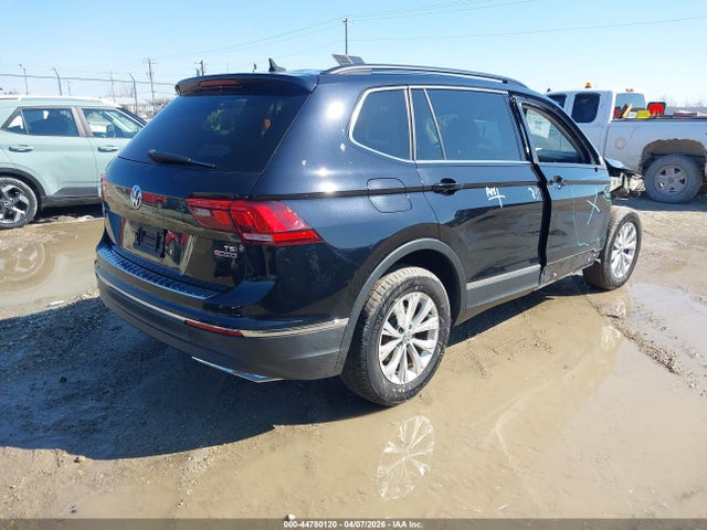 Продаж на аукціоні авто 2018 Volkswagen Tiguan 2.0t Se/2.0t Sel, vin: 3VV2B7AX3JM149963, номер лоту: 44780120