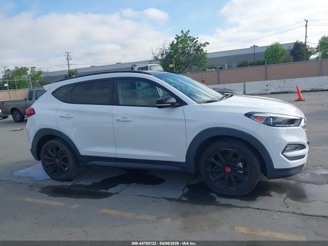 KM8J33A27HU543486 Hyundai Tucson Night