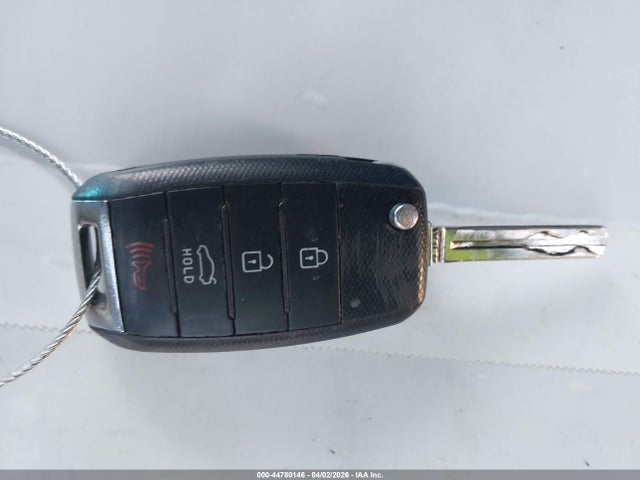 5XXGM4A72FG444624 KIA Optima Lx