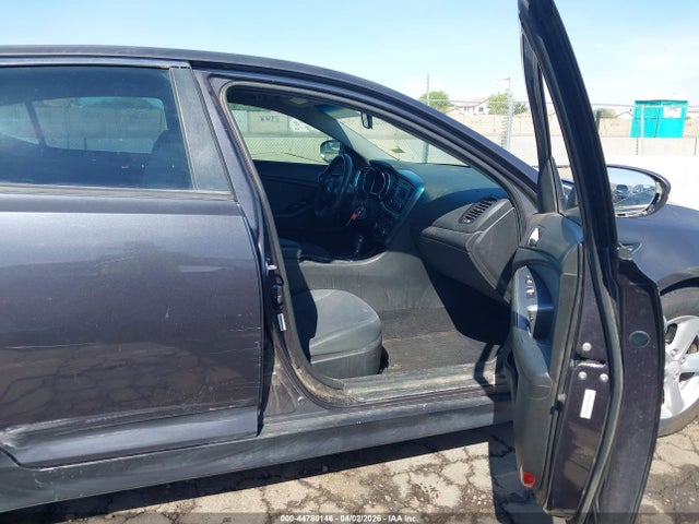 5XXGM4A72FG444624 KIA Optima Lx