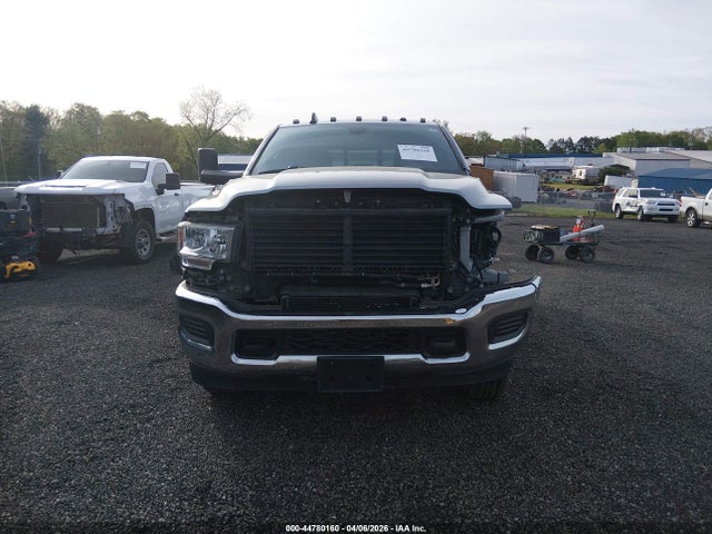 44780160 :رقم المزاد ، 3C6UR5CL7NG201883 vin ، 2022 Ram 2500 Tradesman  4x4 6'4 Box مزاد بيع