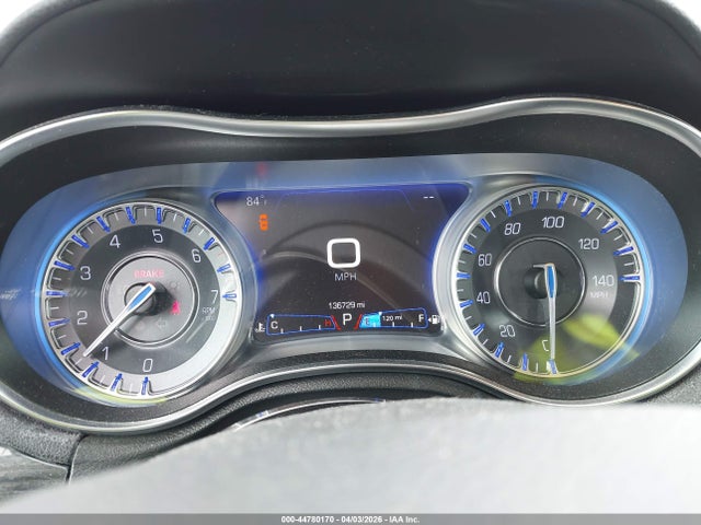 44780170 :رقم المزاد ، 2C3CCAAG5JH331812 vin ، 2018 Chrysler 300 Touring مزاد بيع