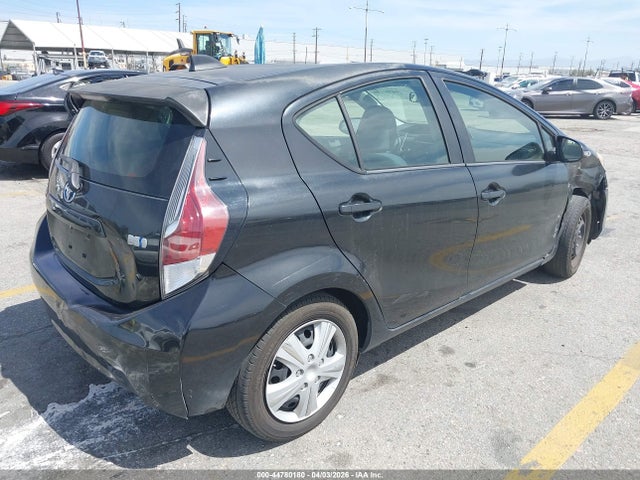 JTDKDTB38F1579490 Toyota Prius C Two