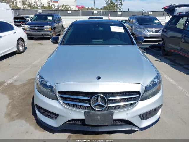 2018 Mercedes-benz C 300 მანქანა იყიდება აუქციონზე, vin: WDDWF4JB1JR400779, აუქციონის ნომერი: 44780202