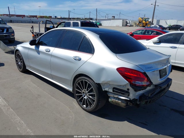 2018 MERCEDES-BENZ C 300 WDDWF4JB1JR400779 Photo 2