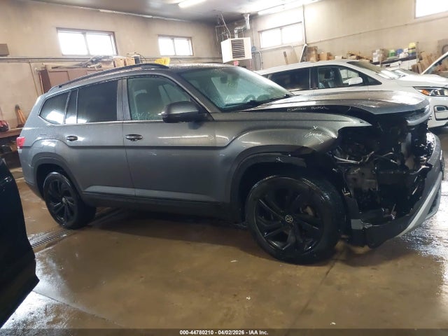 Продаж на аукціоні авто 2022 Volkswagen Atlas 3.6l V6 Se W/technology, vin: 1V2KR2CAXNC555962, номер лоту: 44780210