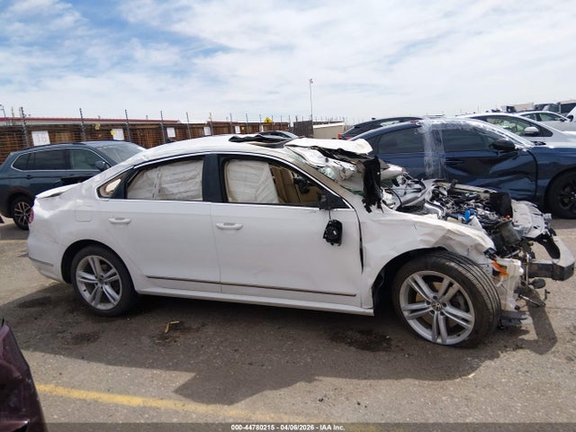 Aukcja sprzedaży 2013 Volkswagen Passat 2.0l Tdi Sel Premium, vin: 1VWCN7A37DC029187, numer aukcji: 44780215