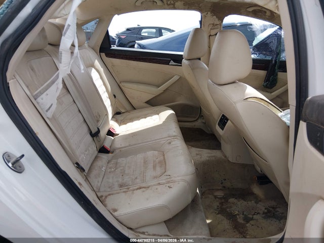 Aukcja sprzedaży 2013 Volkswagen Passat 2.0l Tdi Sel Premium, vin: 1VWCN7A37DC029187, numer aukcji: 44780215