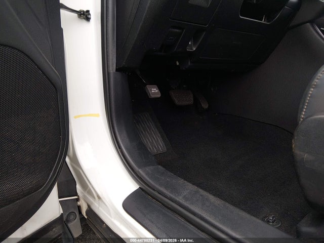 2019 Toyota Highlander Le მანქანა იყიდება აუქციონზე, vin: 5TDZZRFH3KS318144, აუქციონის ნომერი: 44780231