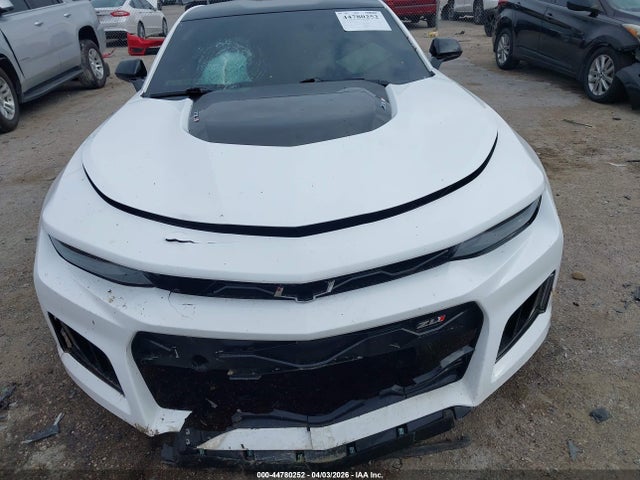 Aukcja sprzedaży 2018 Chevrolet Camaro Zl1, vin: 1G1FK1R62J0135833, numer aukcji: 44780252