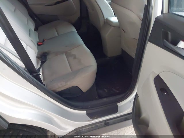 Продаж на аукціоні авто 2016 Hyundai Tucson Se, vin: KM8J33A4XGU110907, номер лоту: 44780286