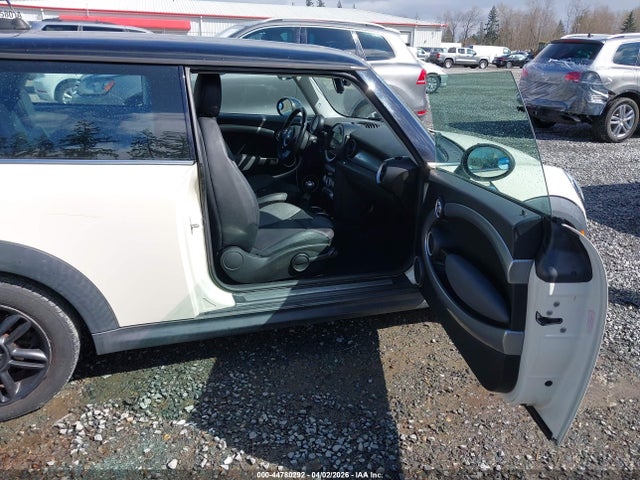 44780292 :رقم المزاد ، WMWMF73557TL87344 vin ، 2007 Mini Cooper S مزاد بيع
