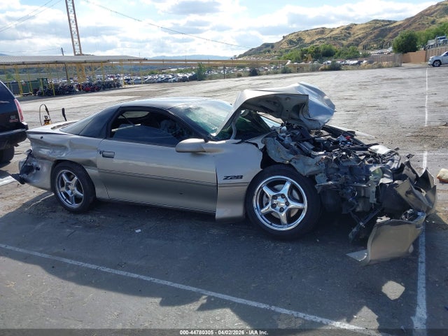 2000 Chevrolet Camaro Z28 მანქანა იყიდება აუქციონზე, vin: 2G1FP22G6Y2173682, აუქციონის ნომერი: 44780305