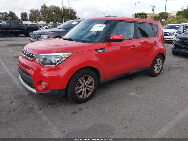 KIA SOUL + 2018 KNDJP3A55J7620086 Image 2