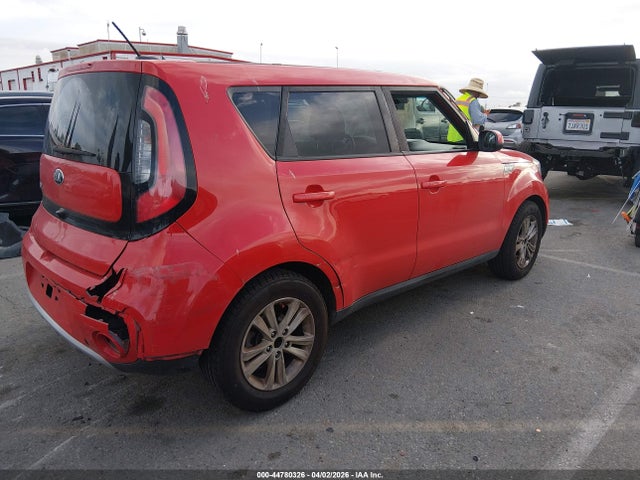 KIA SOUL + 2018 KNDJP3A55J7620086 Image 4