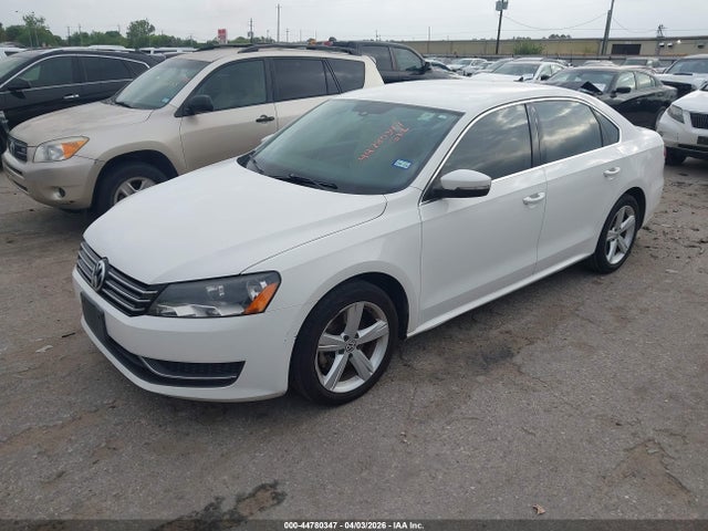 2014 VOLKSWAGEN PASSAT 1VWBS7A38EC112469 Photo 1