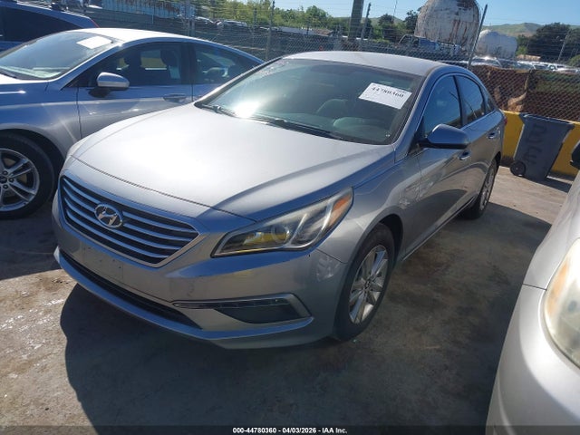 Hyundai SONATA SE 2015 5NPE24AF5FH194823 Image 2