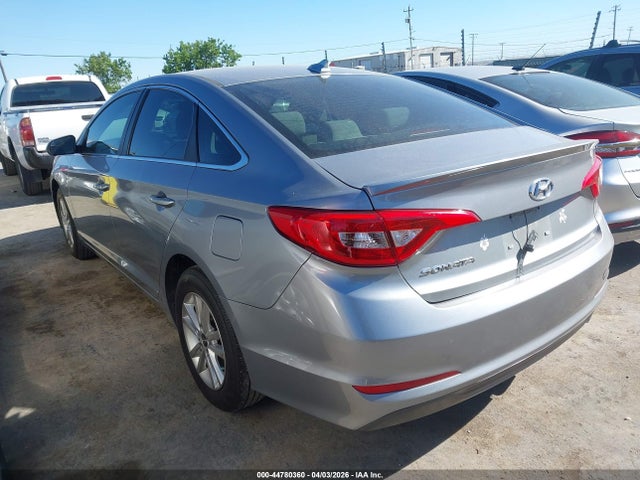 Hyundai SONATA SE 2015 5NPE24AF5FH194823 Image 3