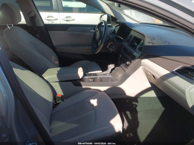 Hyundai SONATA SE 2015 5NPE24AF5FH194823 Image 5