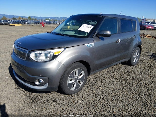 KIA Soul Ev + 2018 KNDJX3AE1J7026479 Image 2