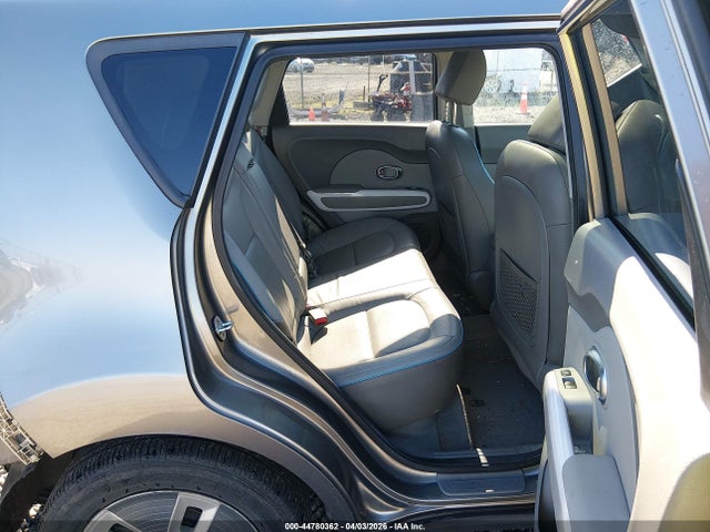 KIA Soul Ev + 2018 KNDJX3AE1J7026479 Image 8