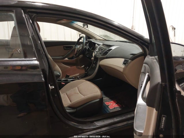 Продаж на аукціоні авто 2016 Hyundai Elantra Se, vin: 5NPDH4AE4GH786135, номер лоту: 44780373