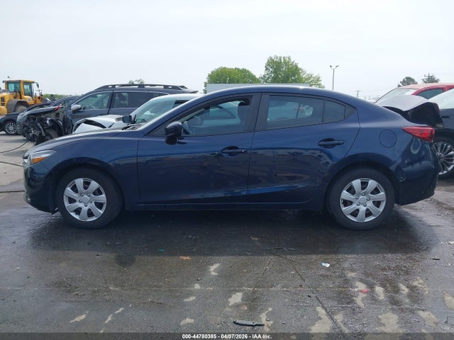 44780385 :رقم المزاد ، 3MZBN1U76JM258963 vin ، 2018 Mazda Mazda3 Sport مزاد بيع