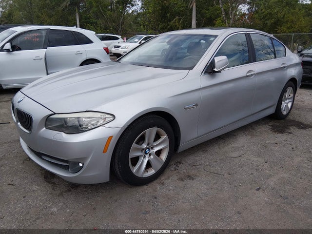 44780391 :رقم المزاد ، WBAFR1C54BC743787 vin ، 2011 Bmw 528i مزاد بيع