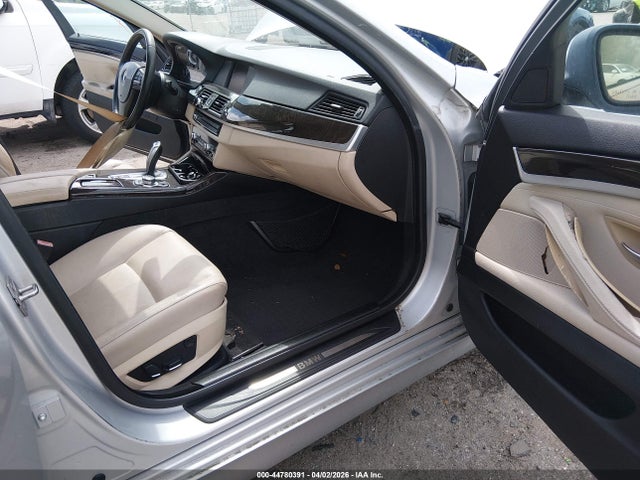 44780391 :رقم المزاد ، WBAFR1C54BC743787 vin ، 2011 Bmw 528i مزاد بيع