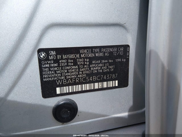 44780391 :رقم المزاد ، WBAFR1C54BC743787 vin ، 2011 Bmw 528i مزاد بيع