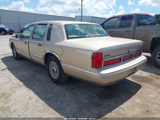 44780424 :رقم المزاد ، 1LNLM81W2VY728233 vin ، 1997 Lincoln Town Car Executive مزاد بيع
