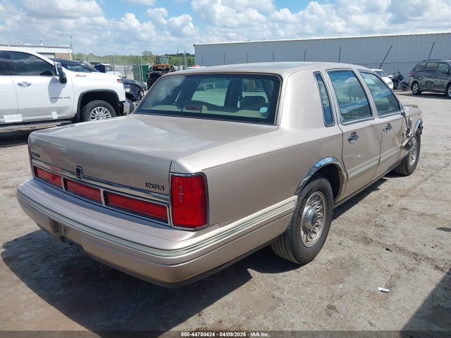 44780424 :رقم المزاد ، 1LNLM81W2VY728233 vin ، 1997 Lincoln Town Car Executive مزاد بيع