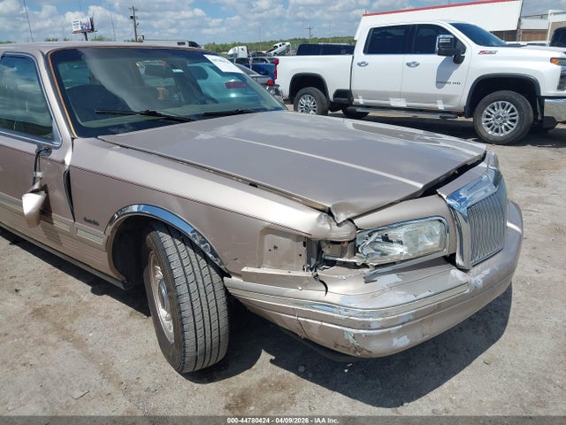 44780424 :رقم المزاد ، 1LNLM81W2VY728233 vin ، 1997 Lincoln Town Car Executive مزاد بيع