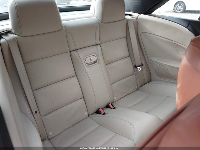 2010 Volkswagen Eos Lux მანქანა იყიდება აუქციონზე, vin: WVWFA7AH8AV025835, აუქციონის ნომერი: 44780437