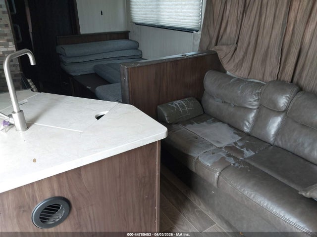44780453 :رقم المزاد ، 4X4TCSB29KK057474 vin ، 2019 Forest River Forest River مزاد بيع