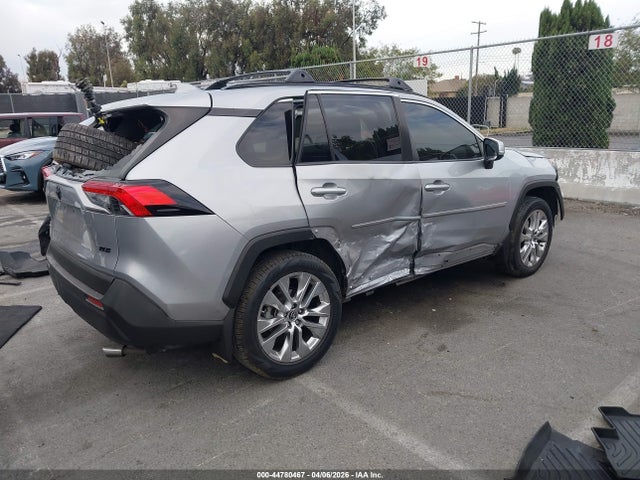 Toyota Rav4 Xle Premium 2019 JTMC1RFV5KD027224 Image 4