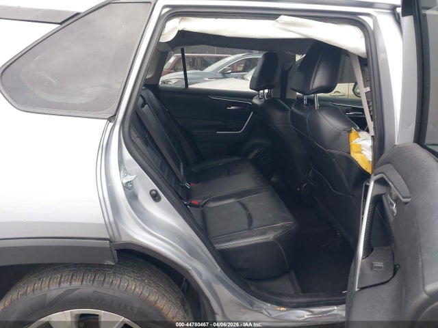 Toyota Rav4 Xle Premium 2019 JTMC1RFV5KD027224 Image 8