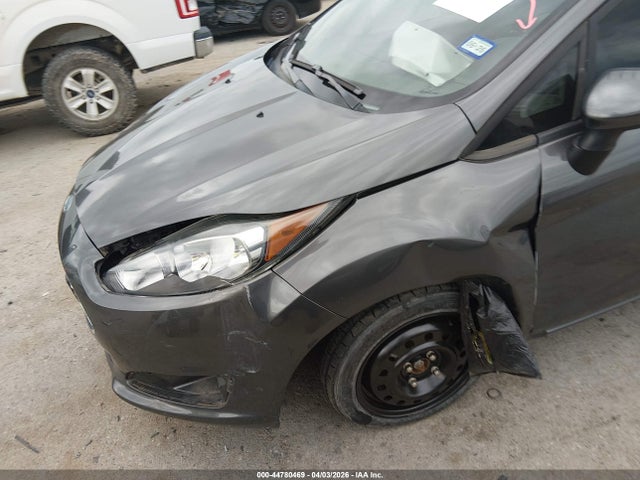 44780469 :رقم المزاد ، 3FADP4BJ1KM104786 vin ، 2019 Ford Fiesta Se مزاد بيع