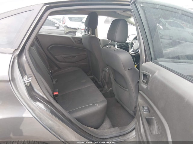 44780469 :رقم المزاد ، 3FADP4BJ1KM104786 vin ، 2019 Ford Fiesta Se مزاد بيع