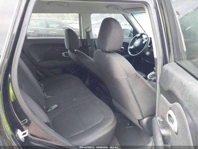 44780512 :رقم المزاد ، KNDJN2A29F7179186 vin ، 2015 Kia Soul مزاد بيع