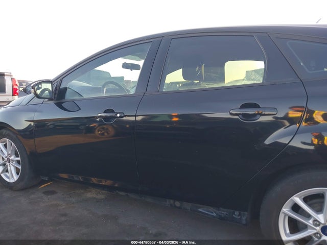 Ford FOCUS SE 2016 1FADP3K26GL372762 Image 15