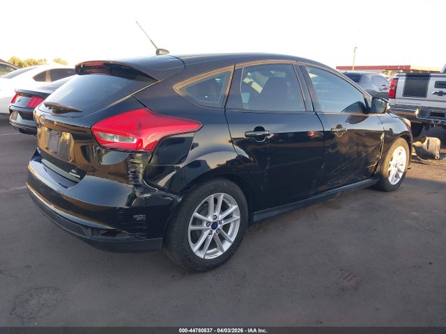 Ford FOCUS SE 2016 1FADP3K26GL372762 Image 4