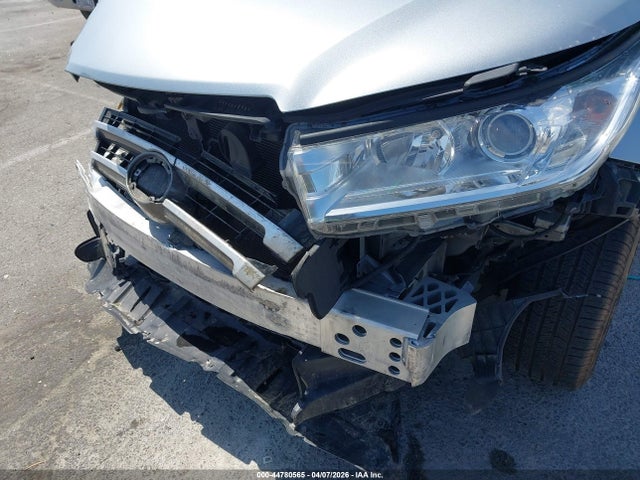 Toyota Highlander Le 2019 5TDZZRFH0KS289346 Image 6